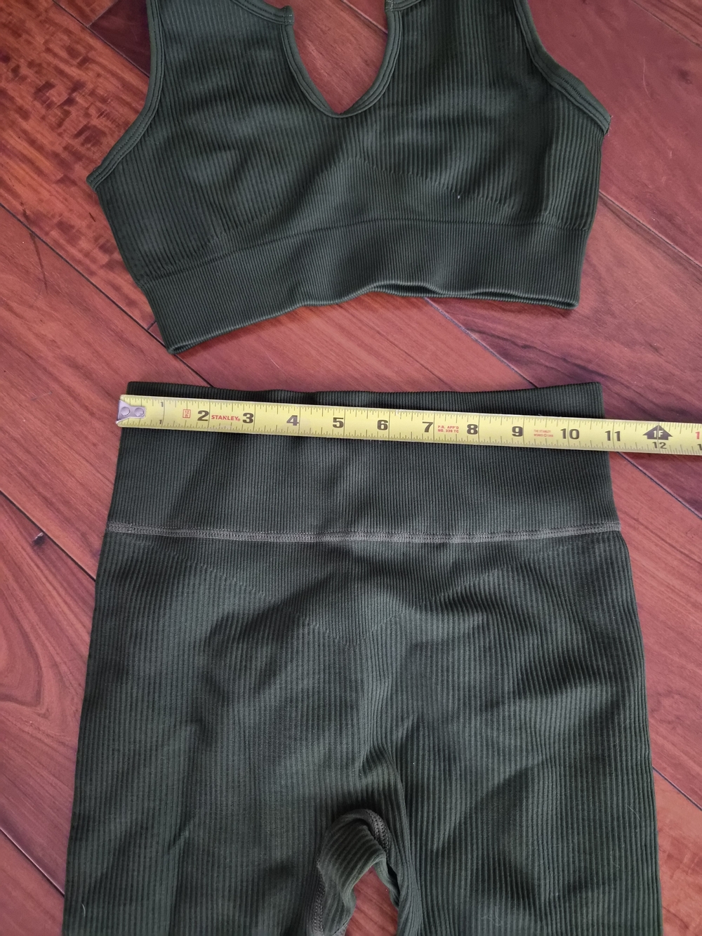 Ribbed Seamless Activewear Set Forest Green • Fits Like XS - Picture 7 of 15